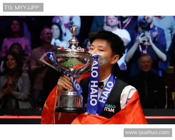 人海战术再度来袭！我国斯诺克14人携手冲冠，赵心童清晨三点上台